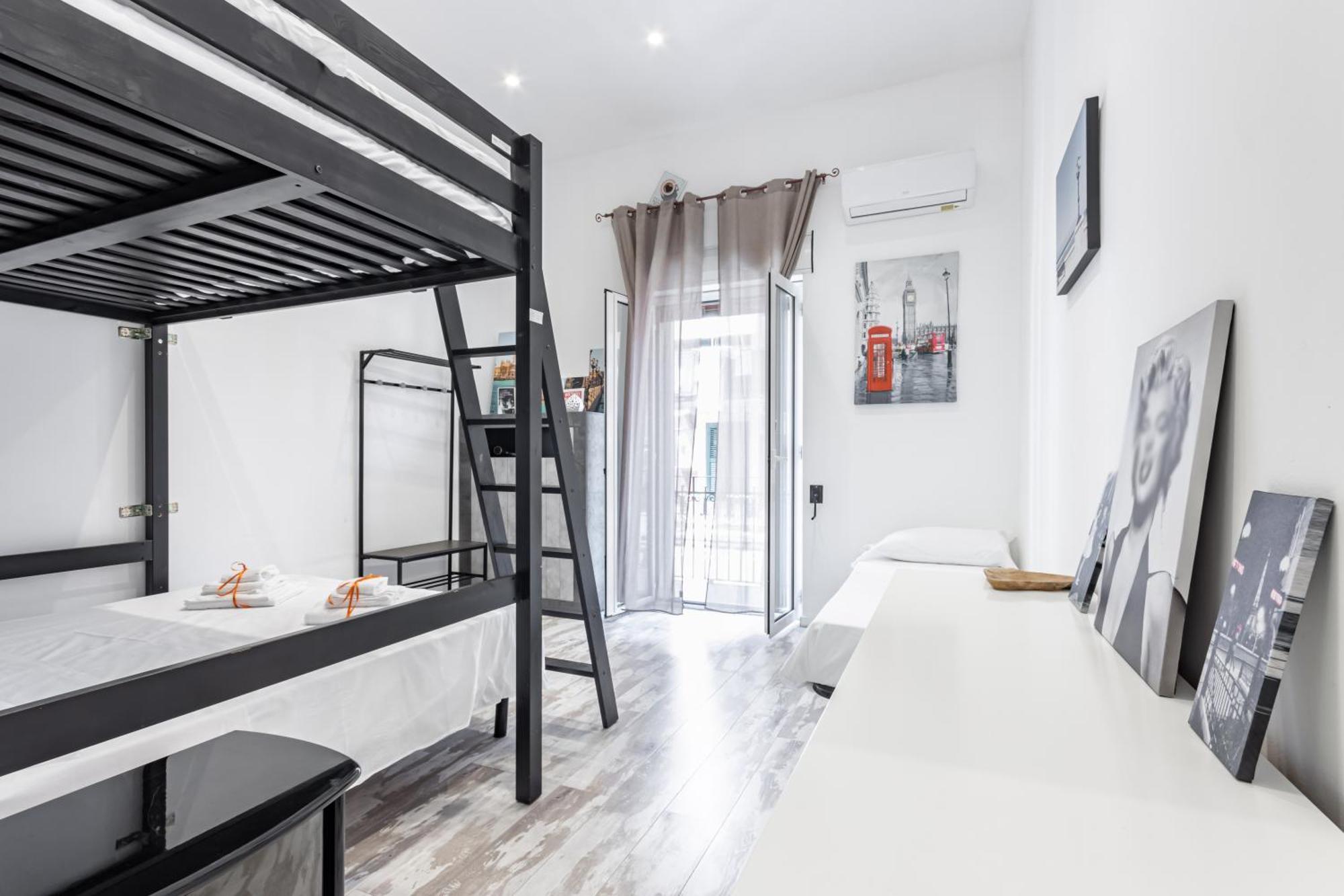 San Nicola Apartments By Rentbeat Бари Экстерьер фото